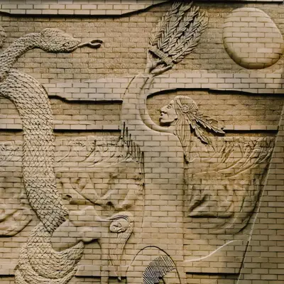 alt="James Marshall Sculpture of the Legend of Medicine Hat"