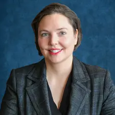 alt="Mayor Linnsie Clark"