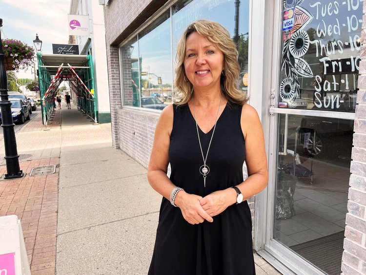 owner Sharie Hohn