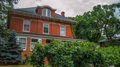 brick house