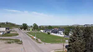 alt="1064 1st St SW"
